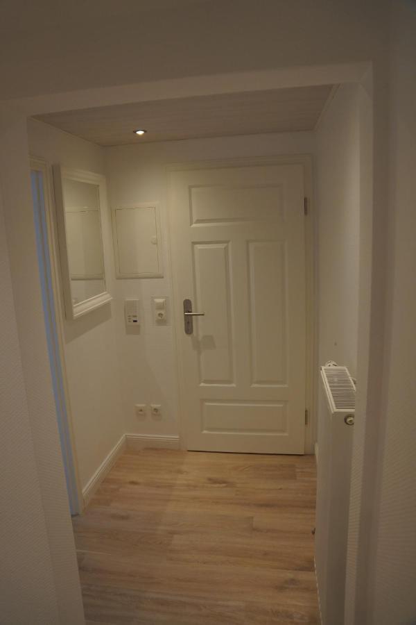 Nordlicht - Moderne Im Souterrain Apartment Budelsdorf